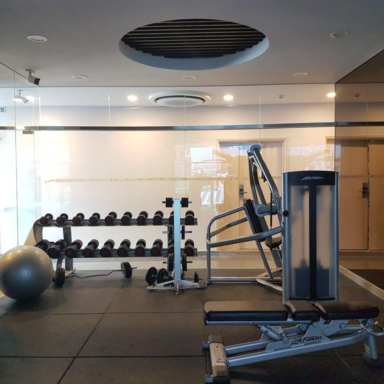 Somerset Hô Chi Minh-Ville Extérieur photo A gym at a hotel