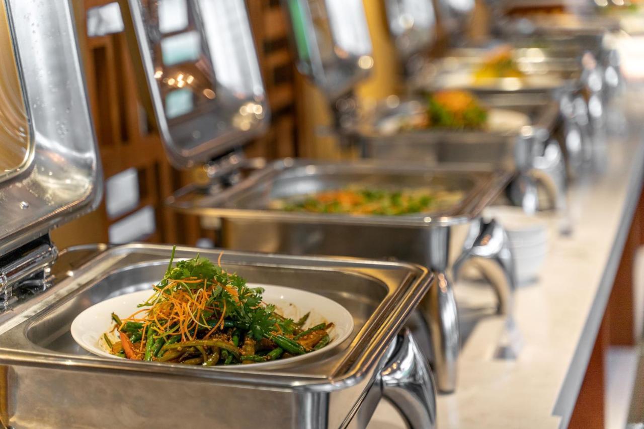 Somerset Hô Chi Minh-Ville Extérieur photo A chafing dish